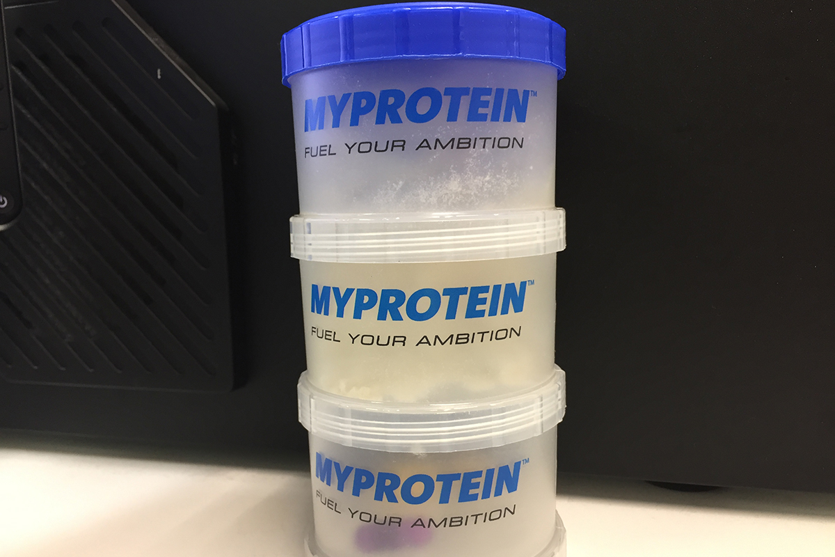 携帯プロテインケース