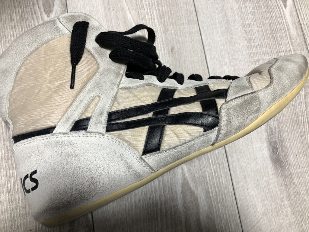 レスリングシューズ