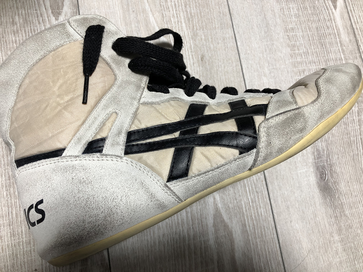 レスリングシューズ